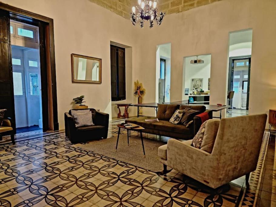 Grand House Of Character Valletta Floriana Exterior foto